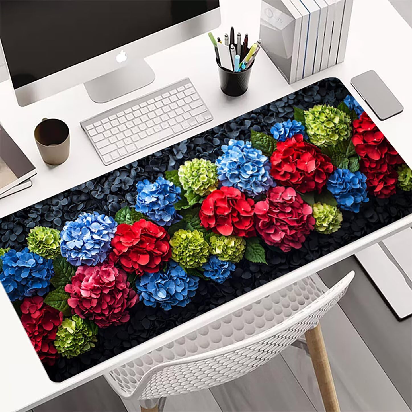 Lpfieonn Blume Großes Schreibtischunterlage, XXL Schreibtischunterlagen, Schwarz XXL Wasserdicht Gaming Mousepad mit Vernähter Rand und Rutschfeste Gummibasis, für Laptop/Hause/Büro 120x60cm PF-3771