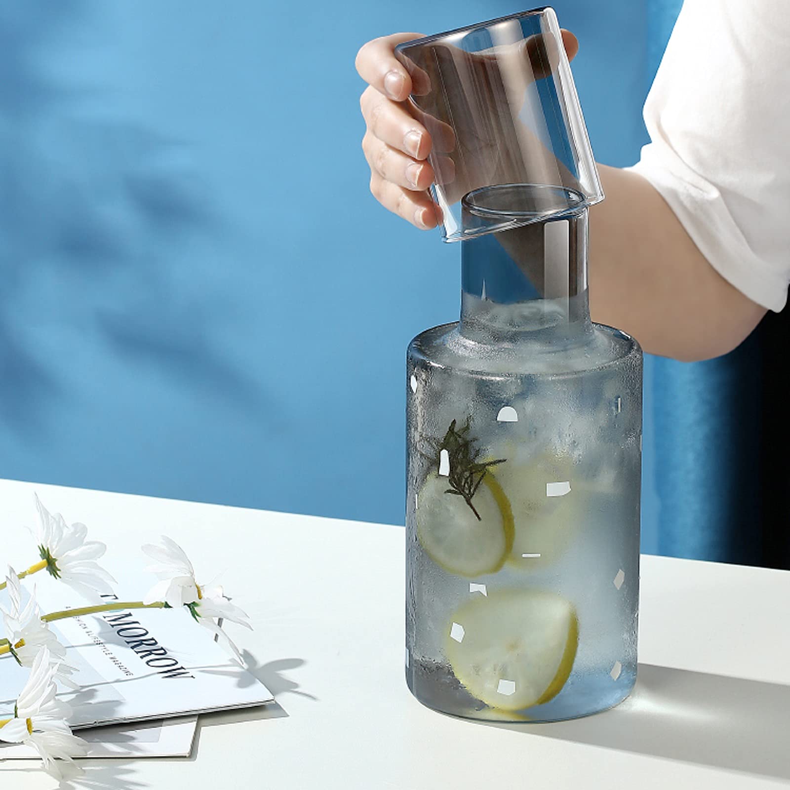 Jarra for crema, jarra for crema, jarras for té helado Jarra de vidrio de borosilicato de 33,8 onzas de alto contenido en agua con taza de agua Jarra de agua fría resistente a altas temperaturas Jarra