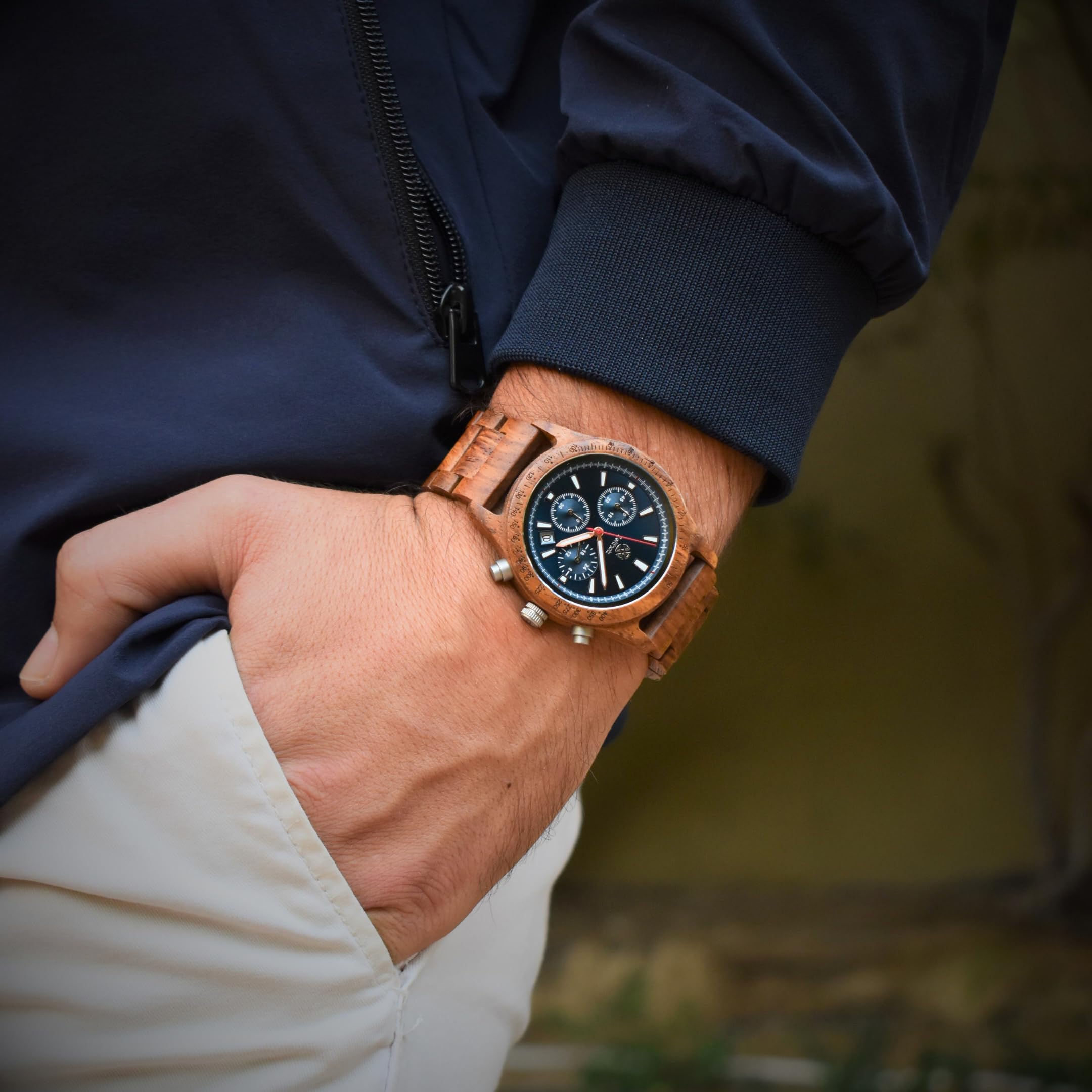 Holzuhr Herren, für Herren, Armbanduhr, Chronograph, Neue Bergen, Analog, 42mm, 100% Naturholz mit Japanischem Quarzwerk.