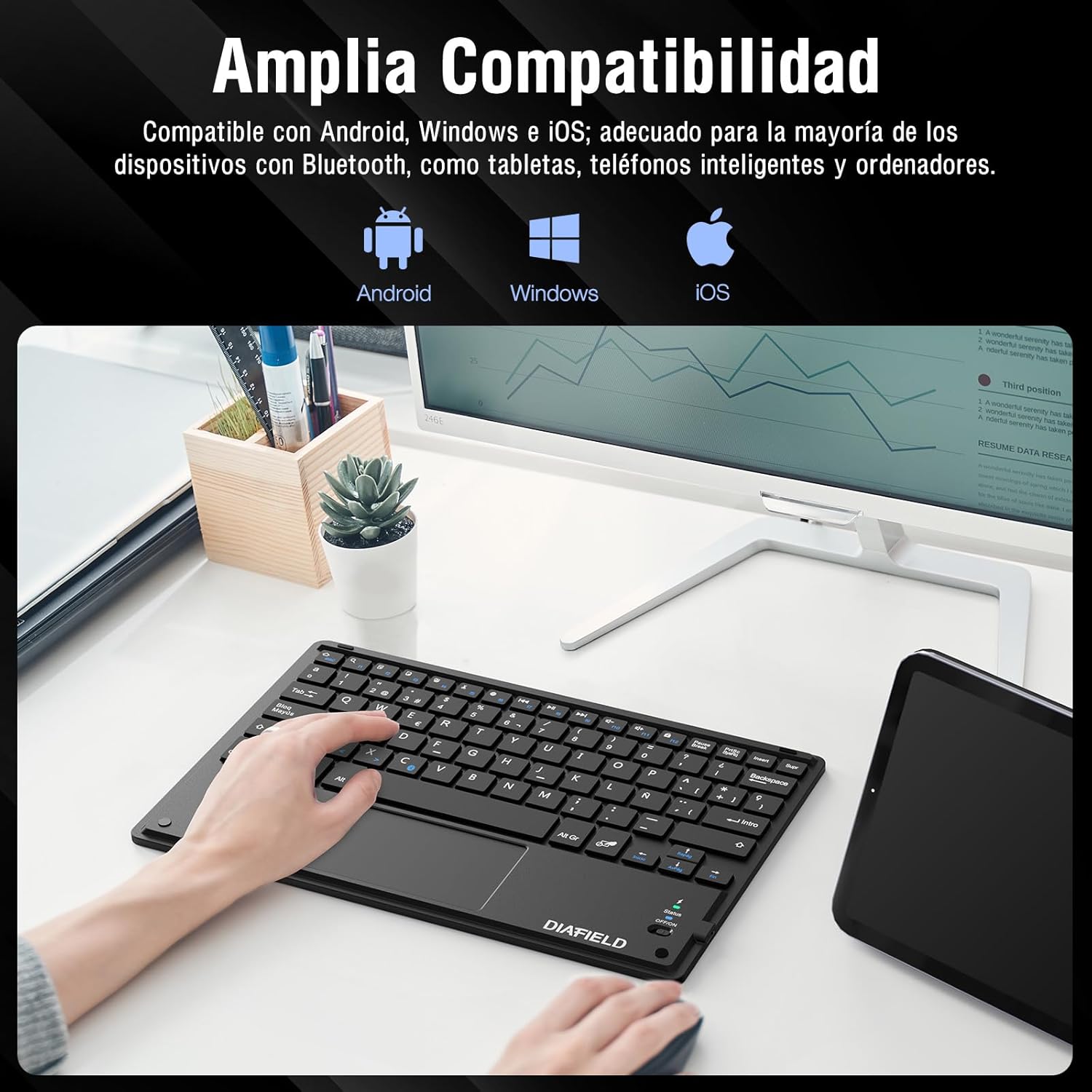 แป้นพิมพ์ที่เชื่อมต่อกับคอมพิวเตอร์ตั้งโต๊ะ แสดงให้เห็นถึงความเข้ากันได้กับระบบปฏิบัติการ Android, Windows และ iOS