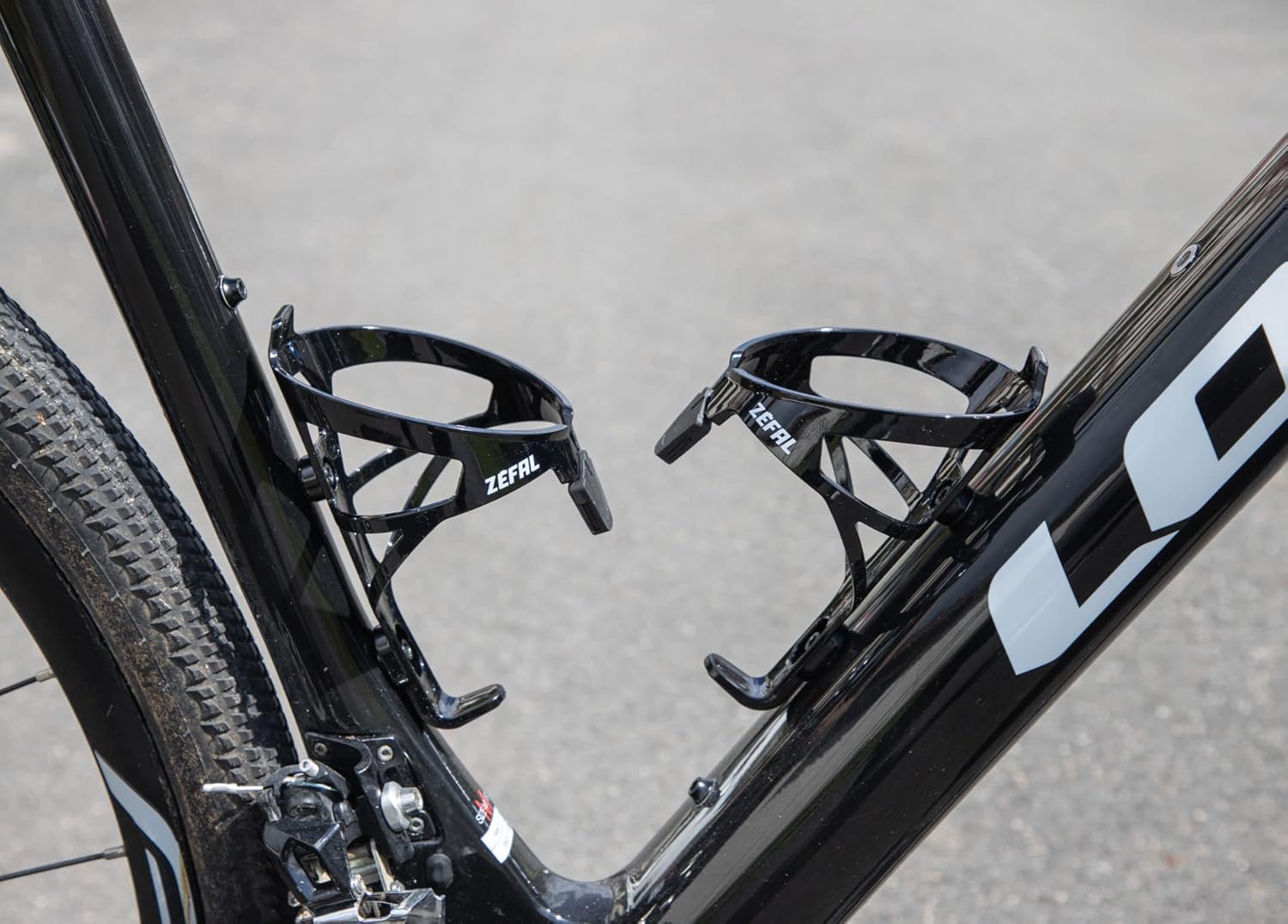 Zefal Pulse A2 Bottle Cage – Double Black – Lightweight 26g Polyamide Cage with Elastomer Clasp, Secure Bottle Hold, Universal Fit for Cycling Bottles, Easy Insertion & Removal –2 Pack
