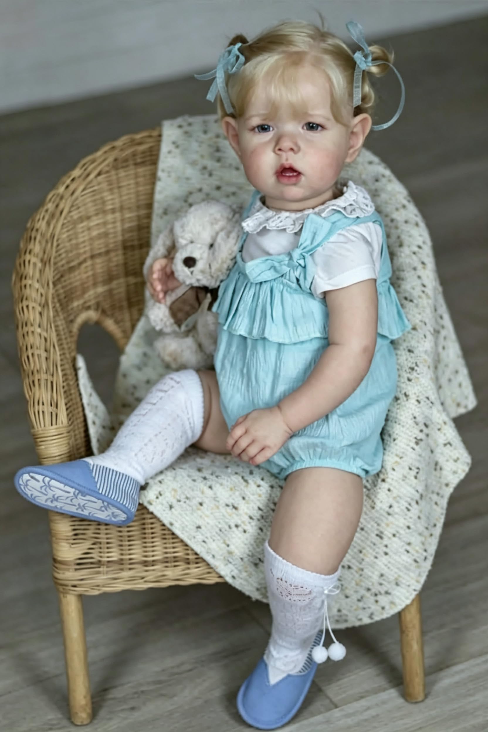Realistische Reborn Kleinkind Puppen Liam, 28 Zoll Weiches Silikon Stoffkörper Lebensechte Neugeborenen Sammlerpuppen Mädchen für Kinder ab 3 Jahren