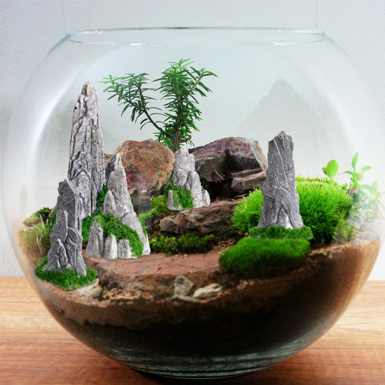 Amosfun Kunstharz-Stein-Ornamente für Aquarium, verschiedene Höhen, künstliche Bergdekoration, realistische Miniatur-Steine für Aquarien, Terrarien und Bonsai (2,5–7,5 cm), 8 Stück