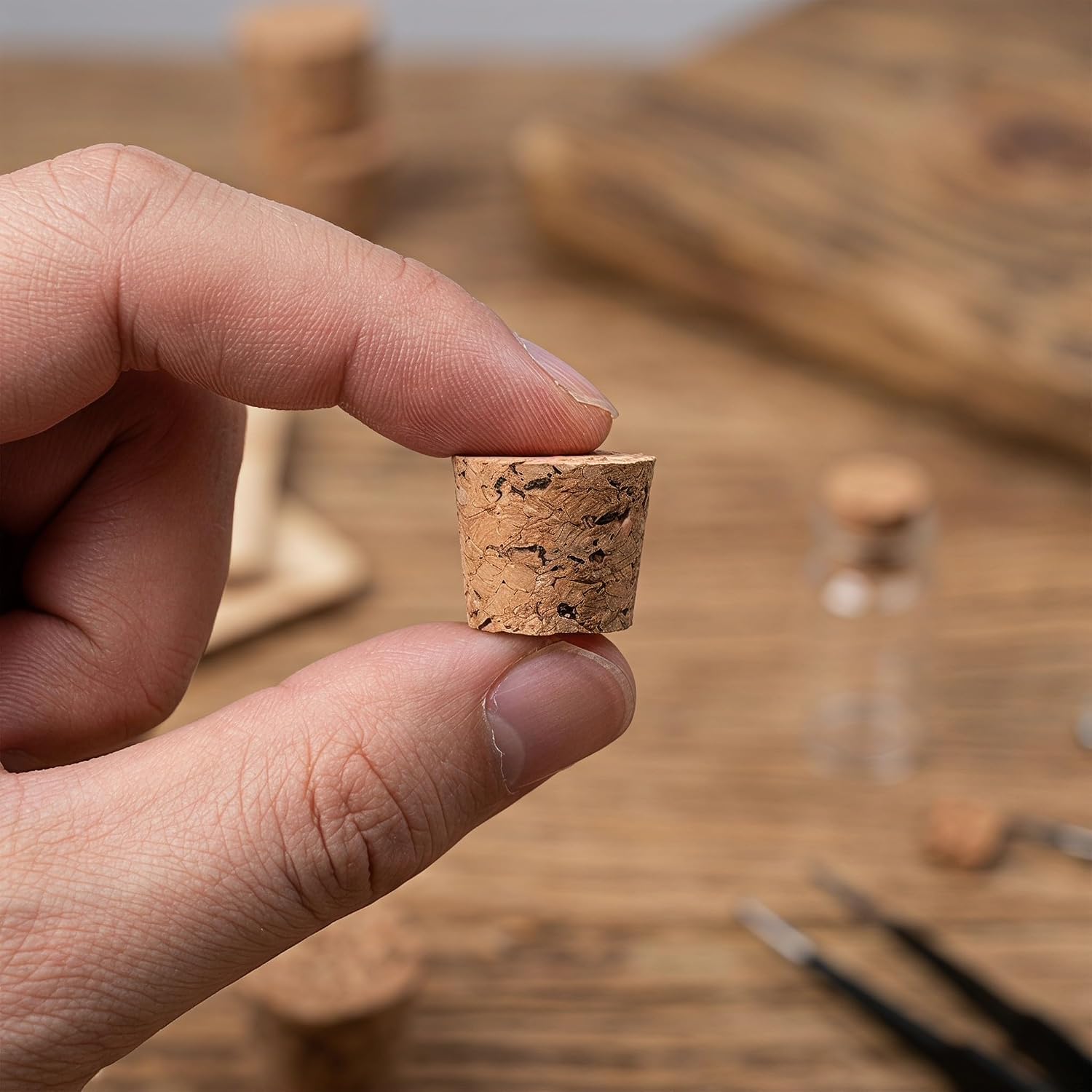 100pcs Wooden Tapered Wine Stoppers for Mini Bottles