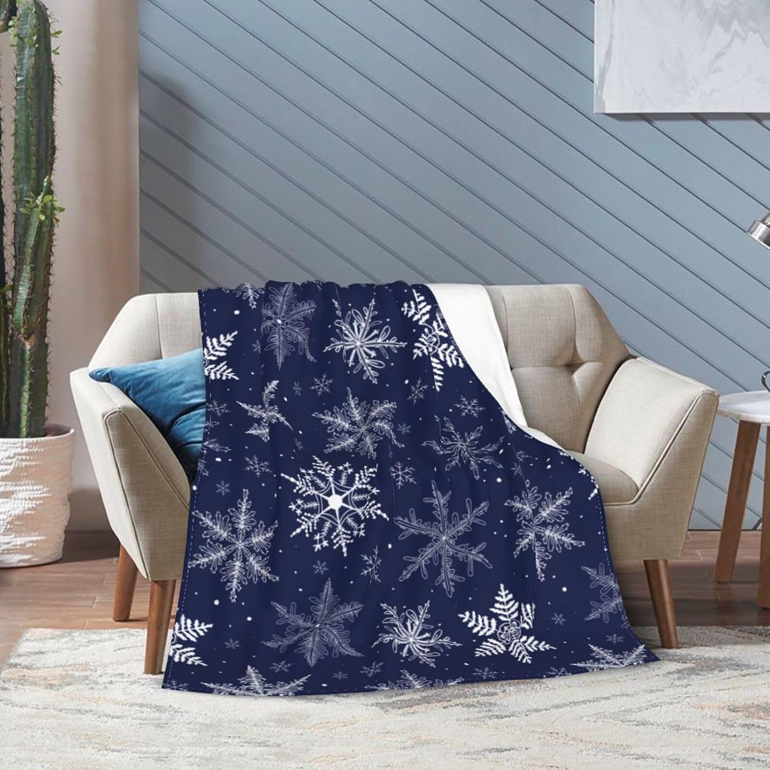 Winter Snowflakes Blue Fleece Blanket Lightweight Ultra-Soft Christmas Throw Blanket for Sofa Couch Bed Camping Travel - Super Soft Cozy Microfiber Blanket 50"X40" - Image 5