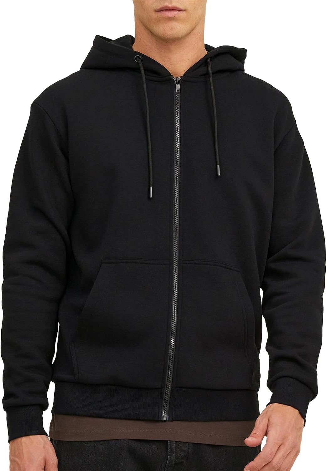 Black (4385557)