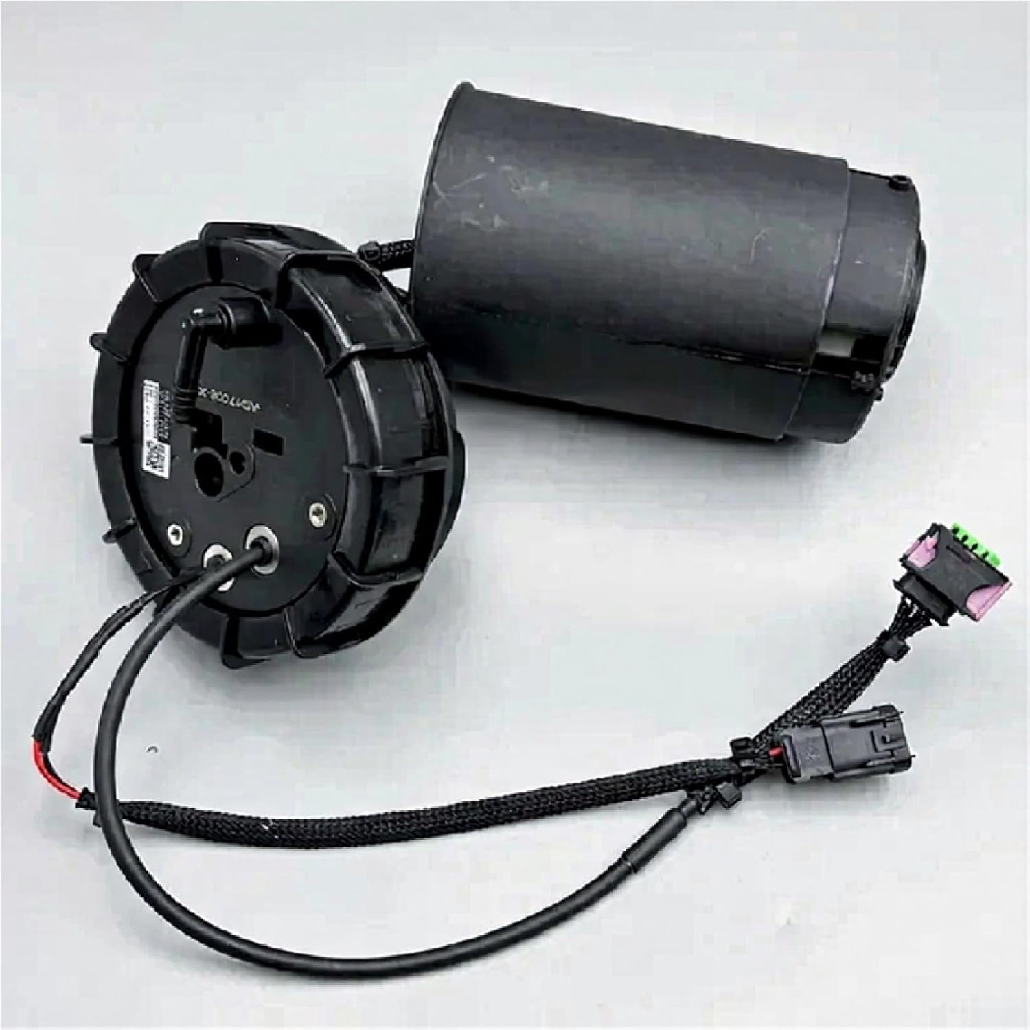 Diesel Fluid Heater 23379348 22872118 22902620 84412924, Compatible For Chevy Silverado 2500/3500 HD, GMC Sierra 2500 6.6L 5l