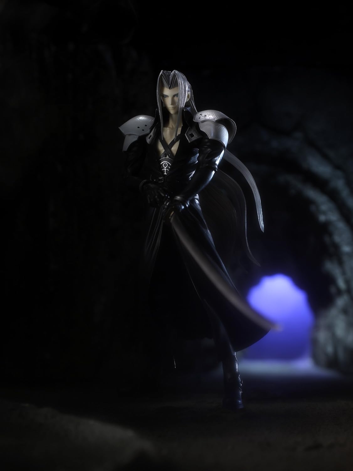 FINAL FANTASY VII PLAY ARTS VER. 2 SEPHIROTH FIGURE