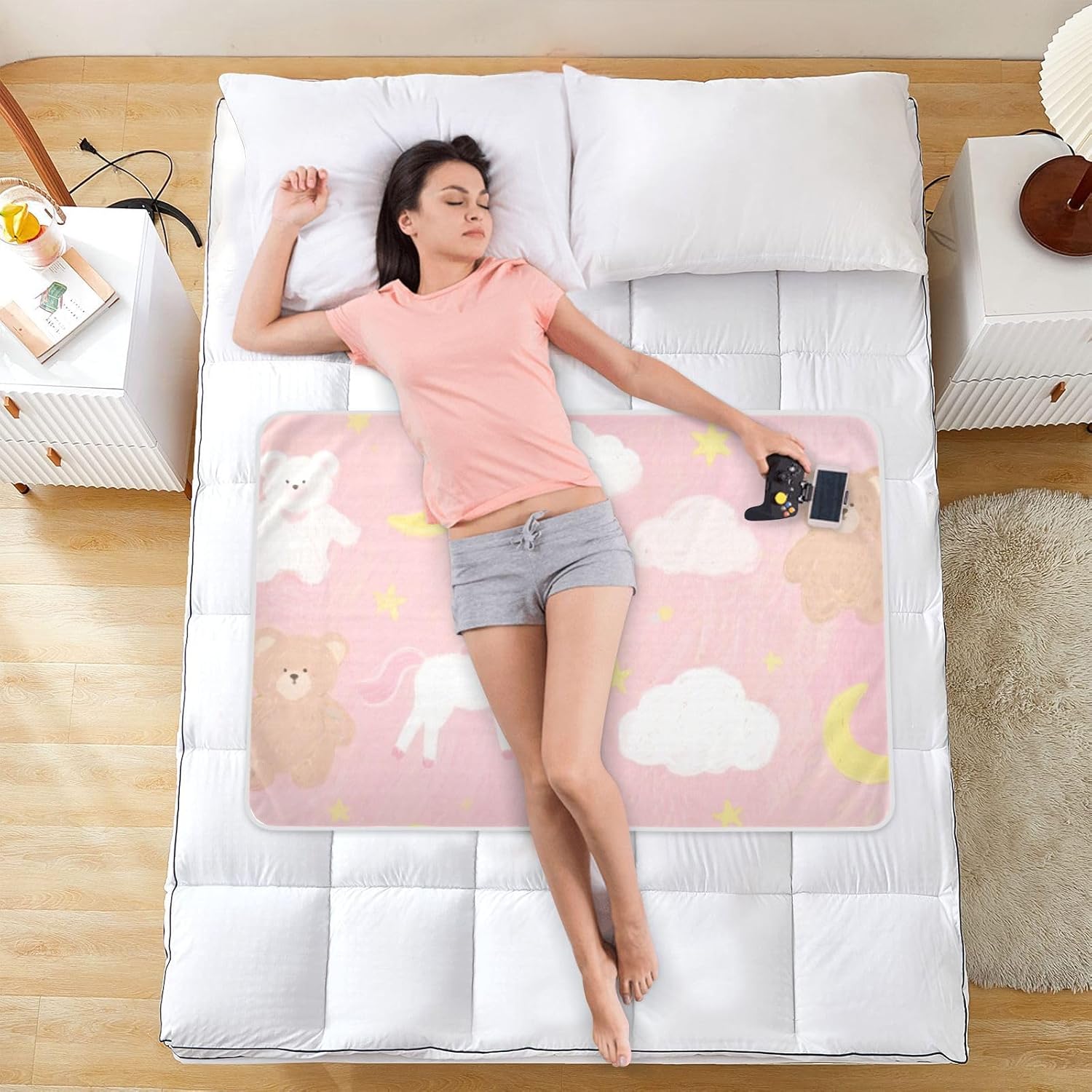 Cute Cartoon White Unicorns Extra Large Resuable Potty Training Pee Pad Waterproof Washable Bed Pad Skin-Friendly Travel Mattress for Baby Boys Girls , 52" L x 34" W