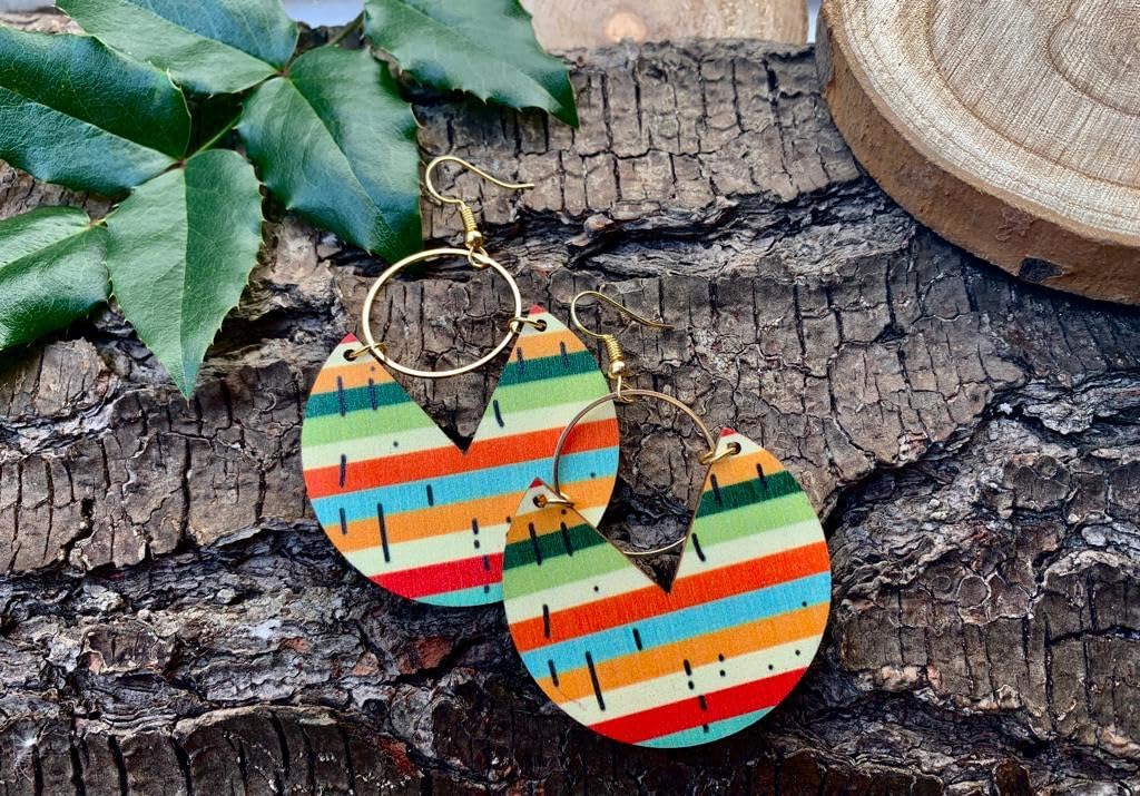 ⊹⊱❁ DISQUES EN BOIS RAYÉS GRANDES BOUCLES D'OREILLES EN BOIS AVEC ANNEAU ET CROCHET EN OR ❁⊰⊹ Boucles d'oreilles Tribal Ethno légères, OR et couleurs naturelles