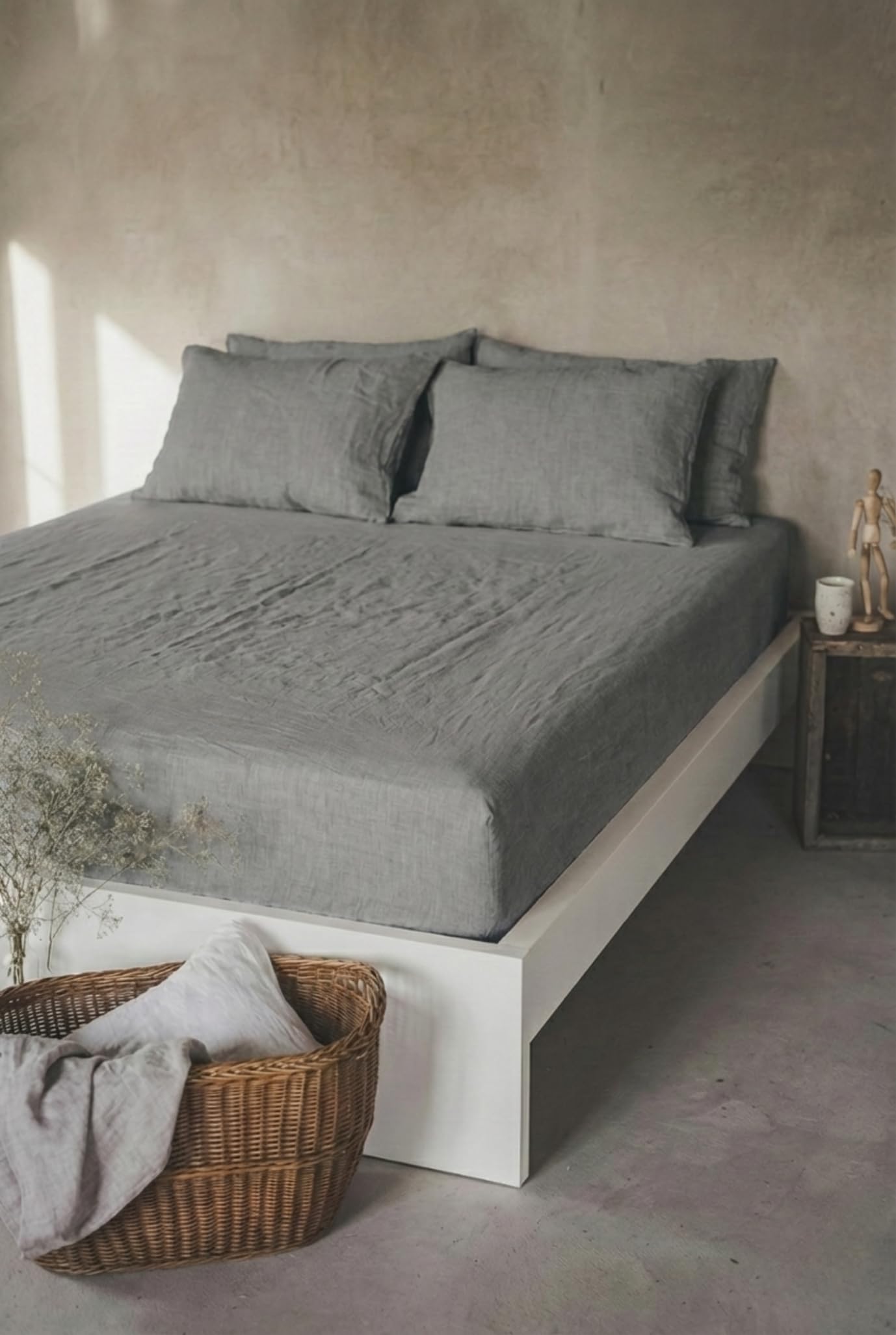 Leinen Spannbettlaken – 100% Stonewashed Leinen – Rundumgummi – Atmungsaktiv, Temperaturregulierend & Hautfreundlich – Ohne Kissenbezüge (Grau, 180 x 200 + 30 cm)