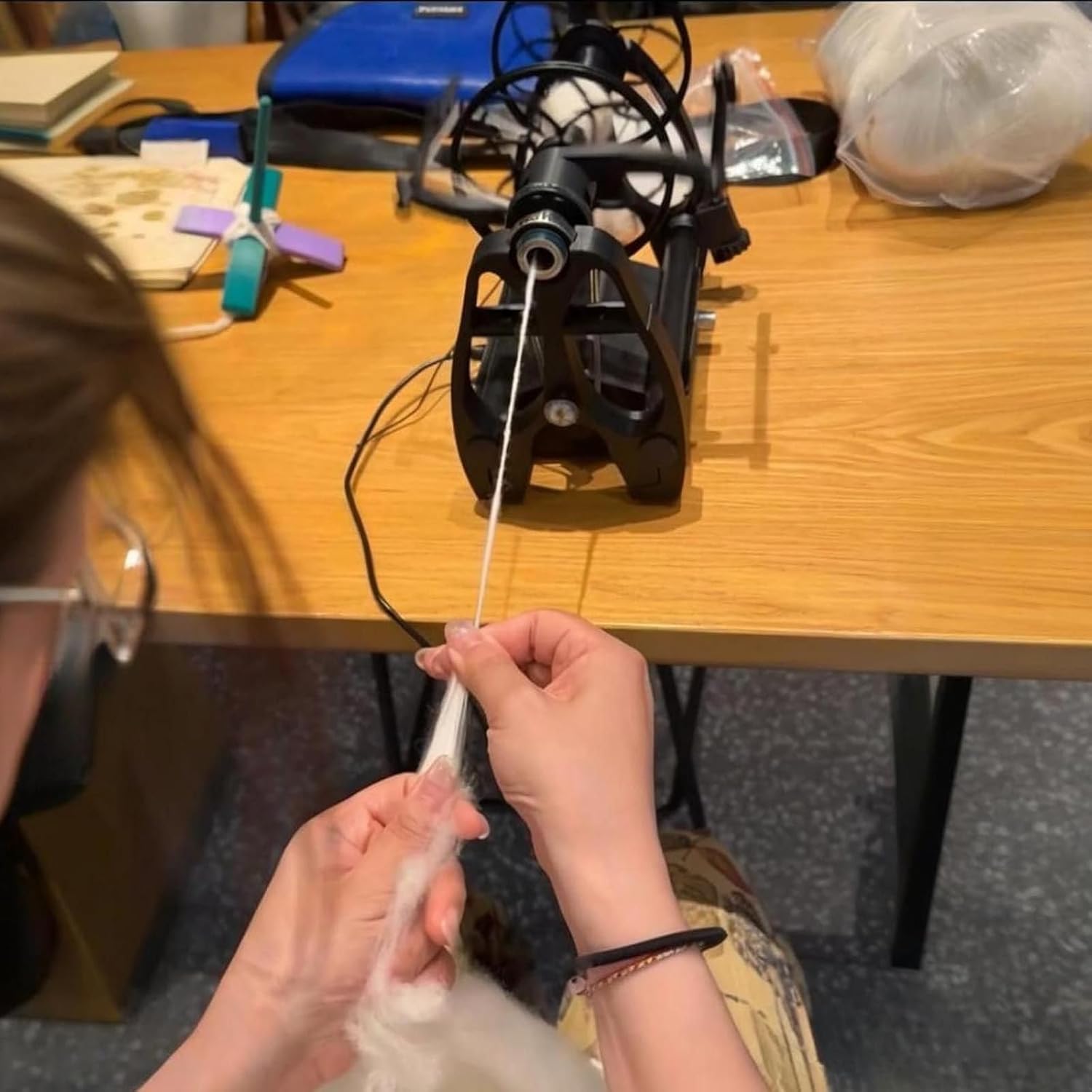 Electric Spinning Wheel,120g Automatic Yarn Winding Machine,Dog Cat Hair Wool Spinning Thread-3 Spools, Foot Switch,800rpm Adjustable Speed Spinning Wheel,Forward&Reverse Switching,Green