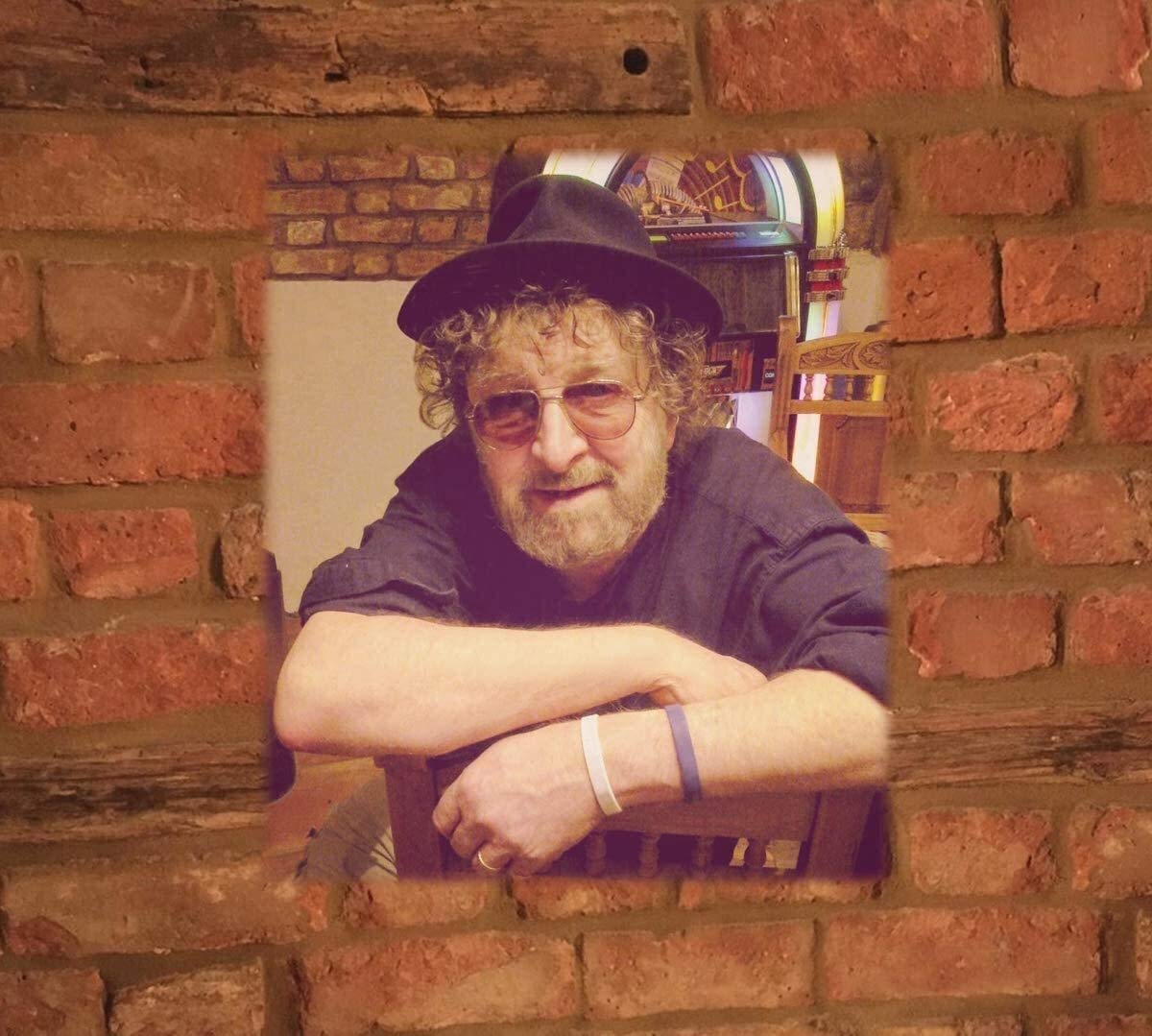 Chas Hodges Right At Home - Selected Unreleased Home Recordings 2007 - 2017 LP