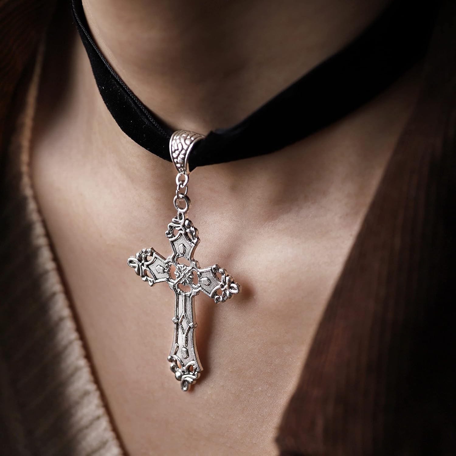 Sacina Gothic Cross Necklace, Zinc Alloy Black Cross Necklace, Halloween, Christmas Goth Jewelry Gift for Women - Image 3