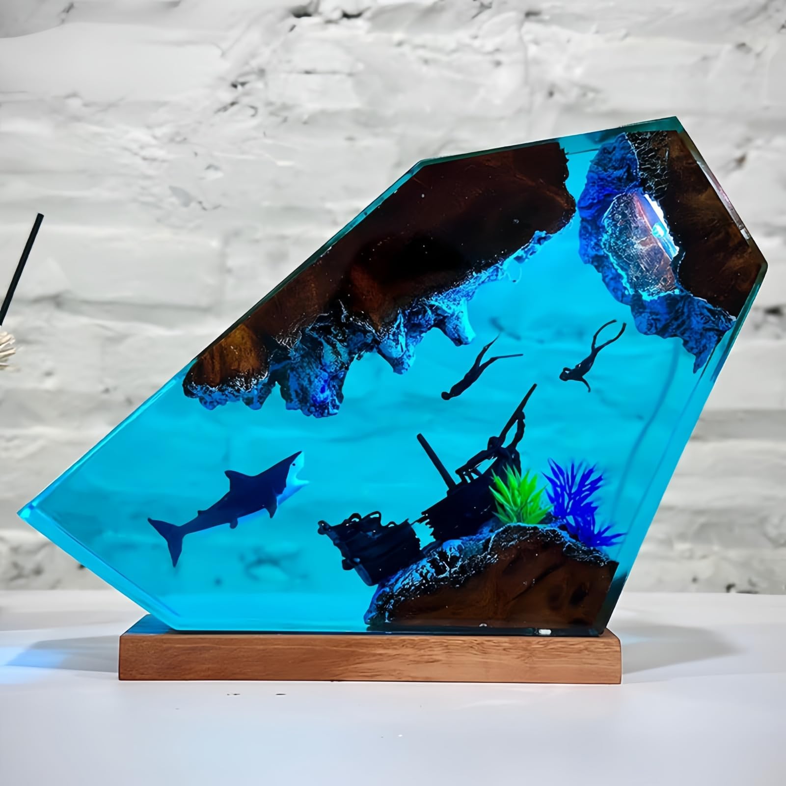 Drawelry 3D Resin Ocean Animal Figures Night Light Ornaments with Wooden Base USB Cable Epoxy Resin Marine Statue Decoration Multicoloured LED Night Lamp for Living Room Bedroom Children's Room