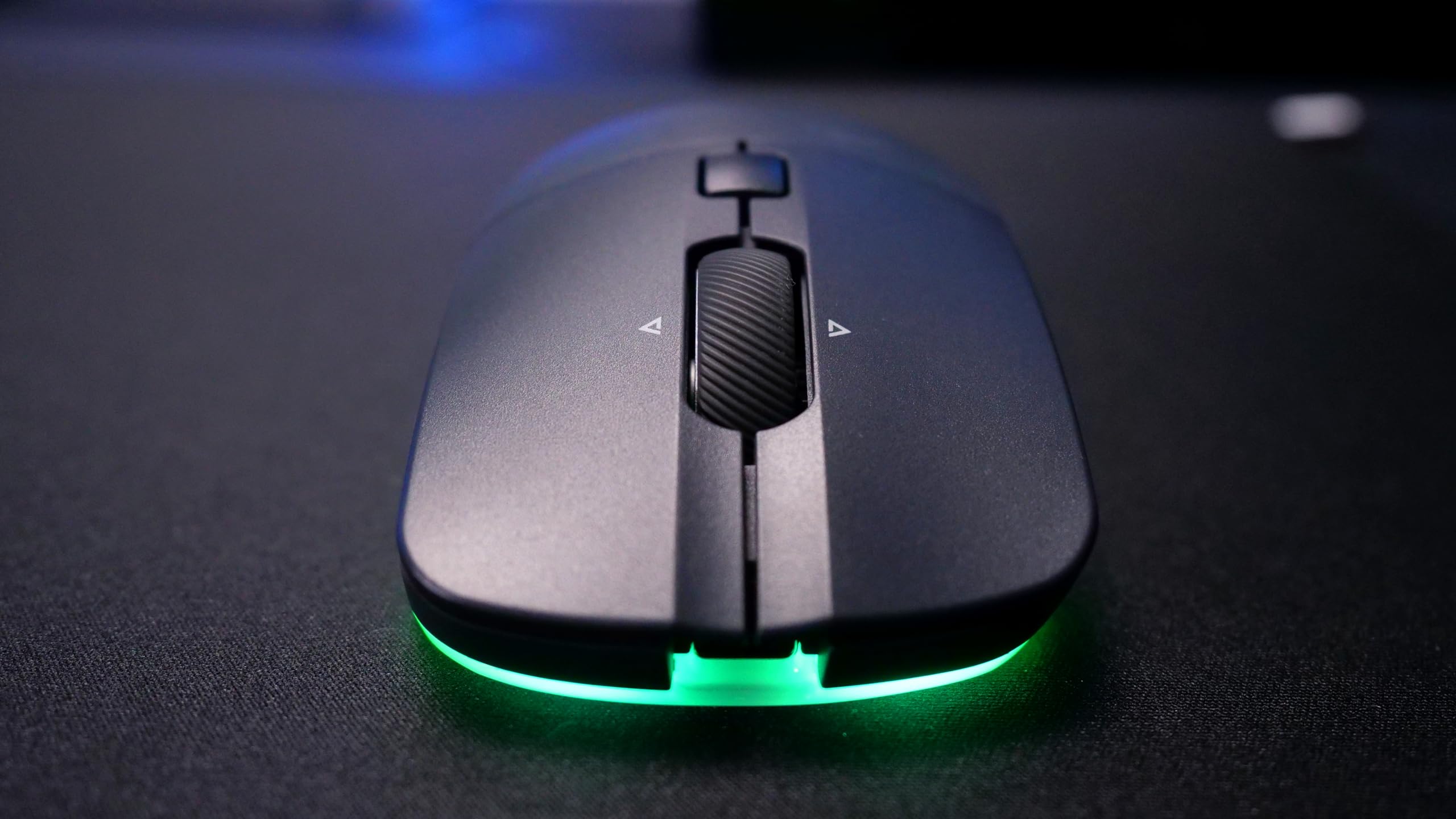 CHERRY XTRFY M50 Wireless, Ratón Inalámbrico para Juegos, Conexión por 2,4 GHz, Bluetooth y Cable, Forma Ergonómica, Iluminación RGB, Recargable, Negro