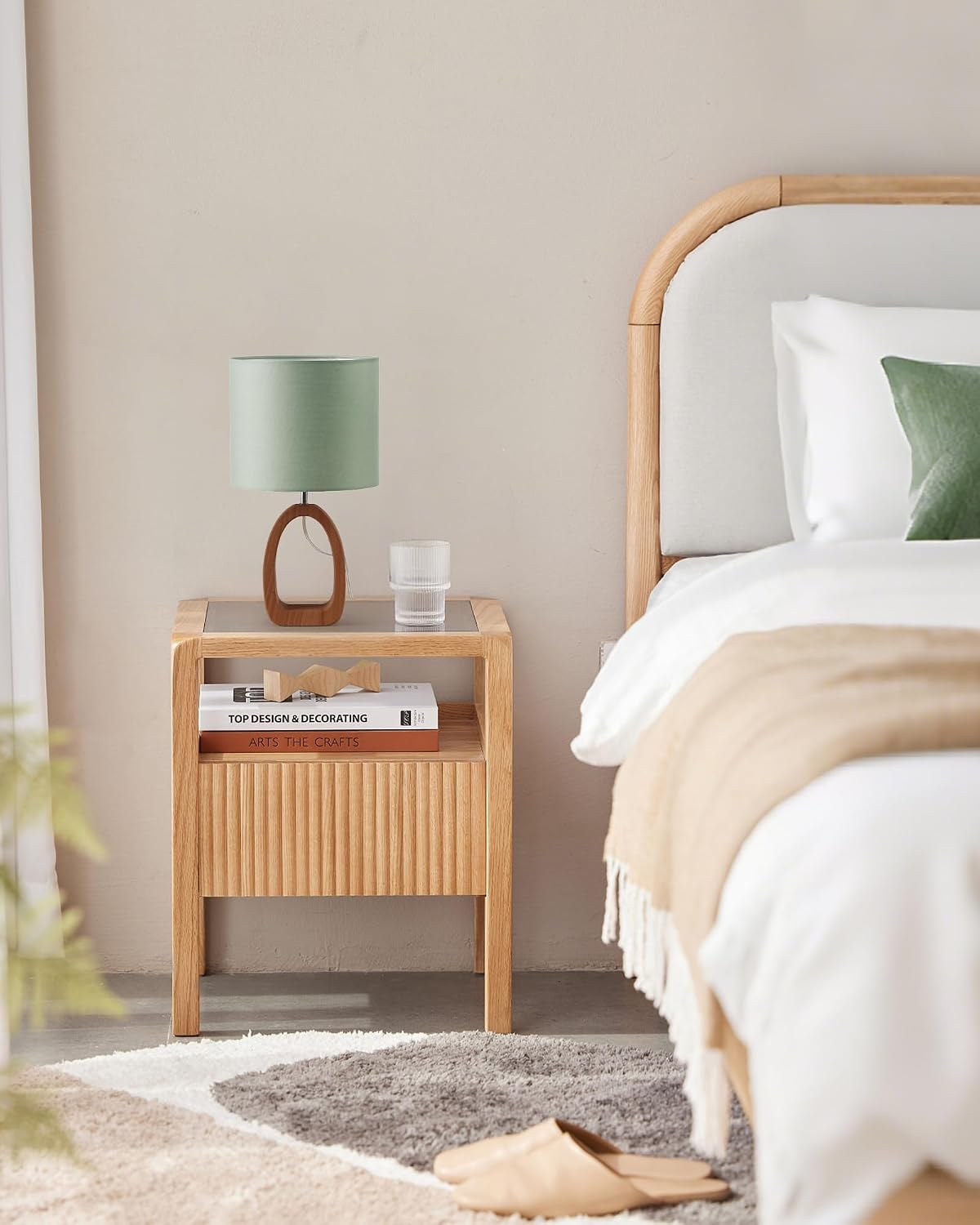 Green Table Lamp, 14.2" Small Bedside Lamp with Green Linen Lampshade & Dark Wood Base, Modern Nightstand Lamp for Bedroom, Kids Room, Living Room, Corner, E26 Socket, LJ07TL05