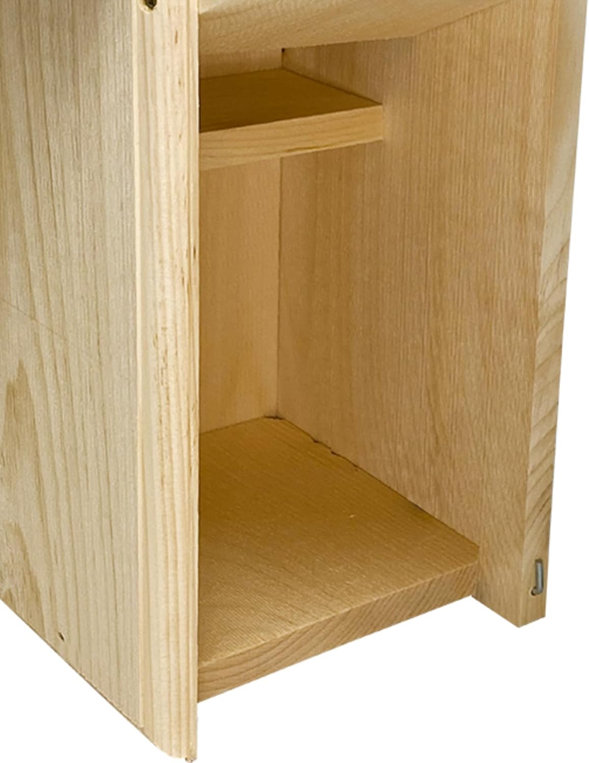 Squirrel House – Handcrafted Eastern White Pine Nesting Box – Outdoor Shelter for Squirrels, Winter Protection & Year-Round Habitat – Eco-Friendly, Made in Maine from Sustainably Sourced Wood