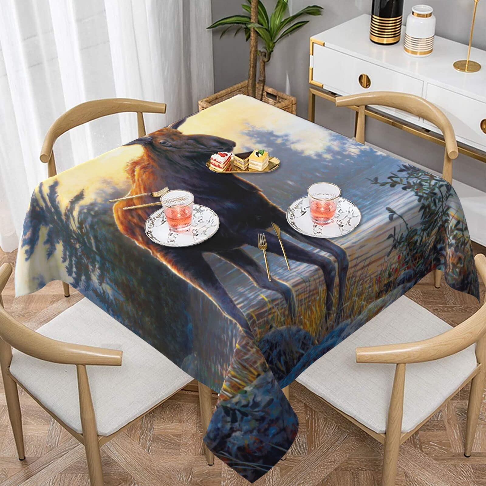 Nappe carrée élan anti-taches pour protéger la table de cuisine des repas animés
