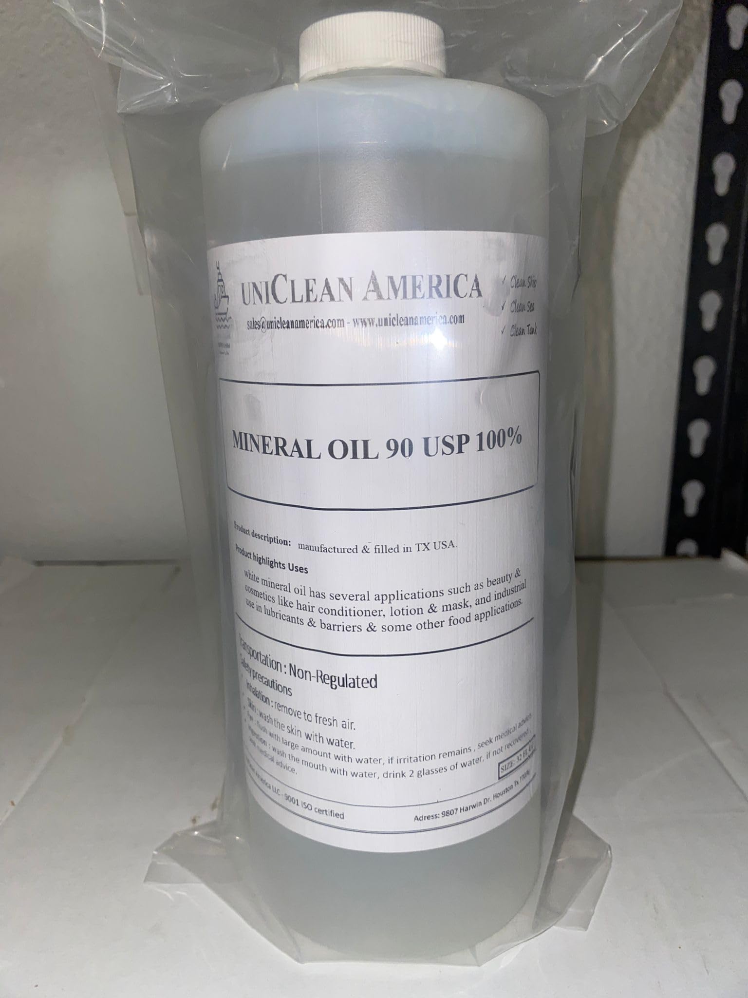Mineral Oil 90 USP 100% Pure - UniClean America - Made in USA - Size: 16 fl oz