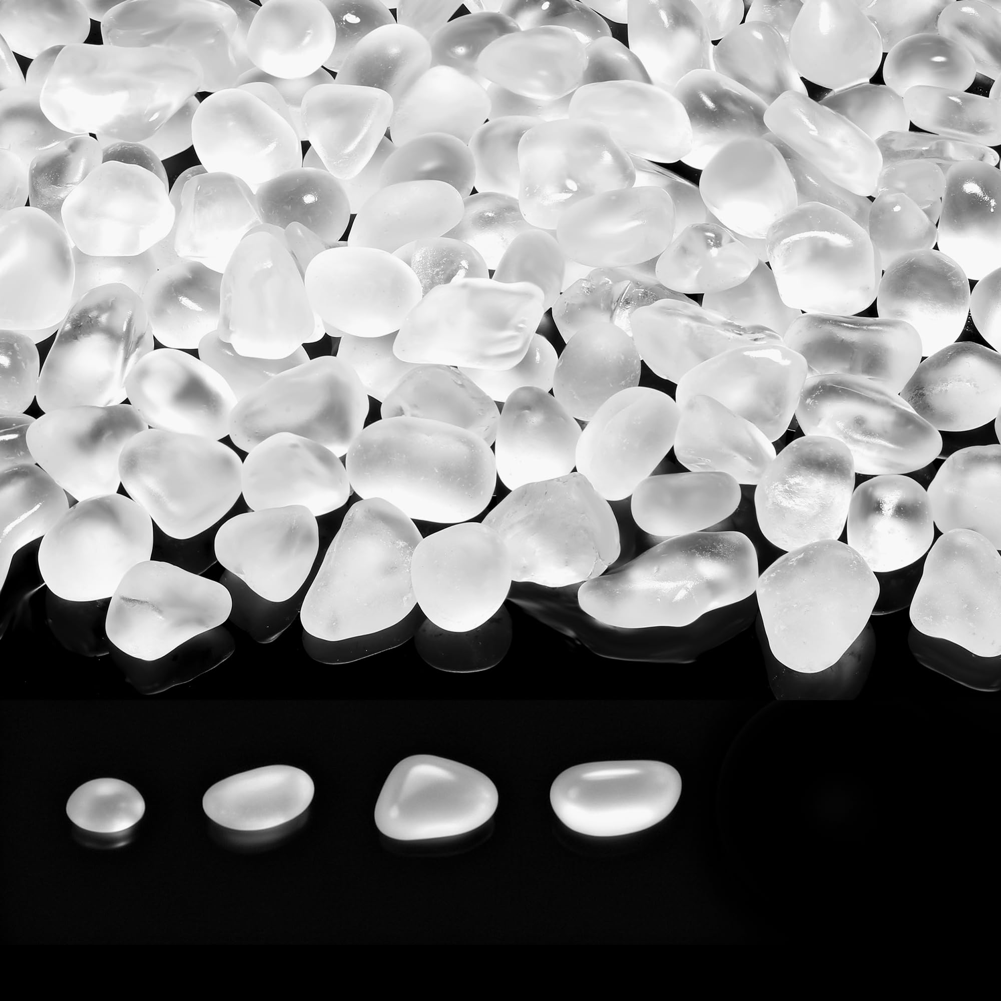 MAIBAOTA 0.85LB White Frosted Sea Glass Pebbles Small Decorative Stones for Aquarium Rocks Fish Tank Gravel Plant Pots Vase Fillers DIY Crafts Home Garden Decorations (385g)