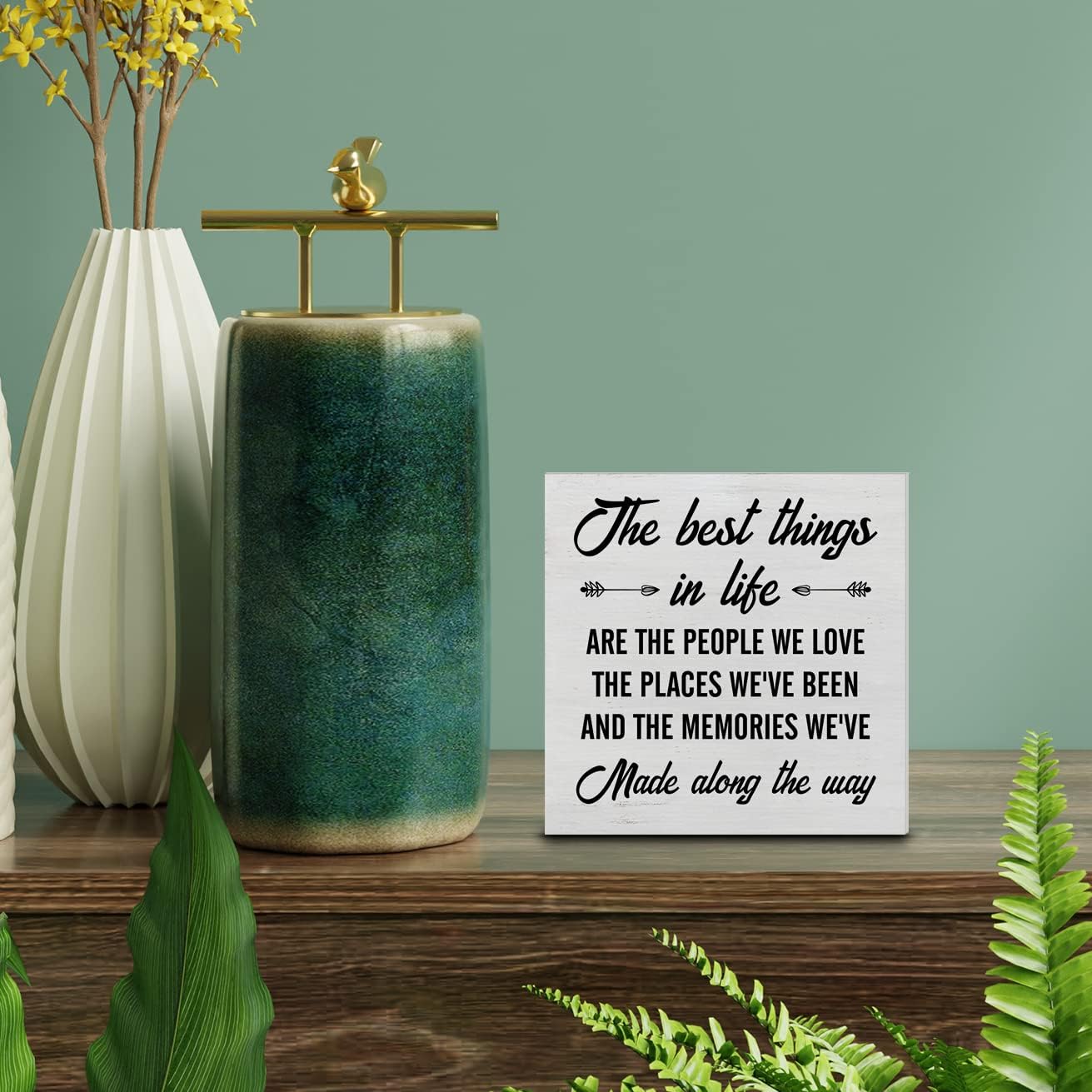 the Best Things in Life are the People We Love Wood Box Sign Decor Desk Sign Wooden Box Block Sign Gifts for Friends Family, Home Office Shelf Wall Decoration