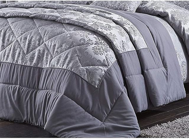 Catherine Lansfield Damask Jacquard 240 x 260 cm Bedspread Silver