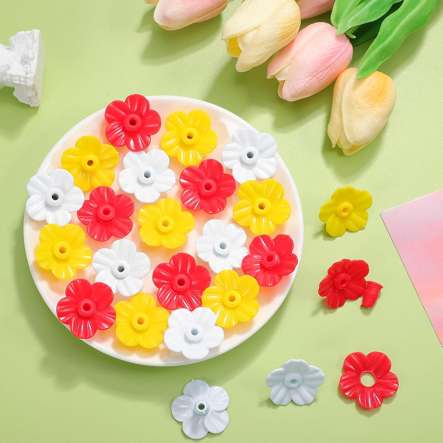 Toddmomy 24pcs Hummingbird Feeder Flowers Hummingbird Replacement Flowers Plastic Hummingbird Feeder Replacement Parts Bird Feeder Parts Feeding Ports Tool Bird Feeder Flower