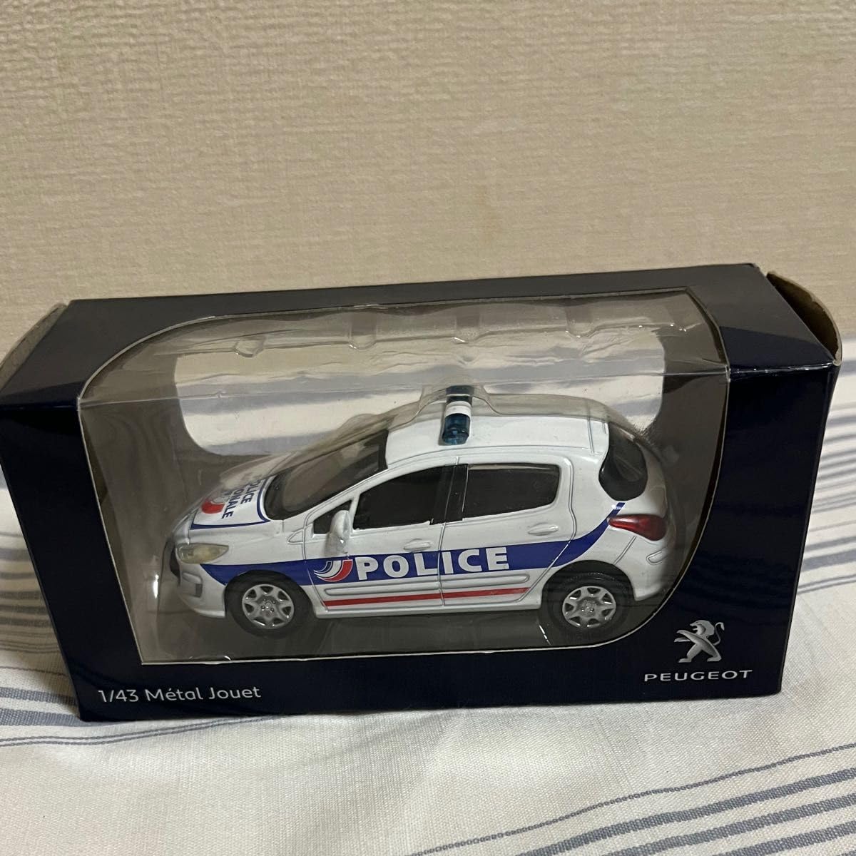 プジョー　フランス警察　モデル　パトカー　ミニカー　1/43 Amazon.co.jp: プジョー フランス警察 モデル パトカー ミニカー