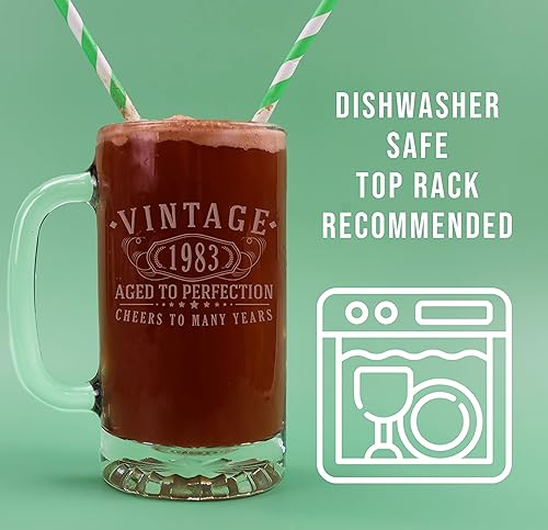 Miniatura 9 de Spotted Dog Company Taza de cerveza de vidrio grabada vintage 1974 de 16 onzas  Envejecido a la perfección  Regalos de cumpleaños 49 para hombres