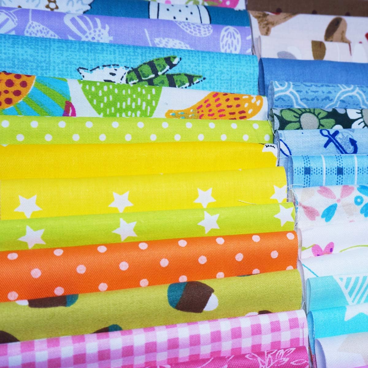 levylisa 200 PCS 4'' x 4''100% Precut Cotton Fabric Bundles DIY Sewing Quarters Bundle Fabric Quilting Vintage Sheet Supply