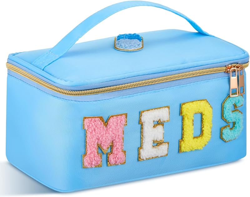 Necessaire Geetery azul com alça, zíper e patches de chenille MEDS