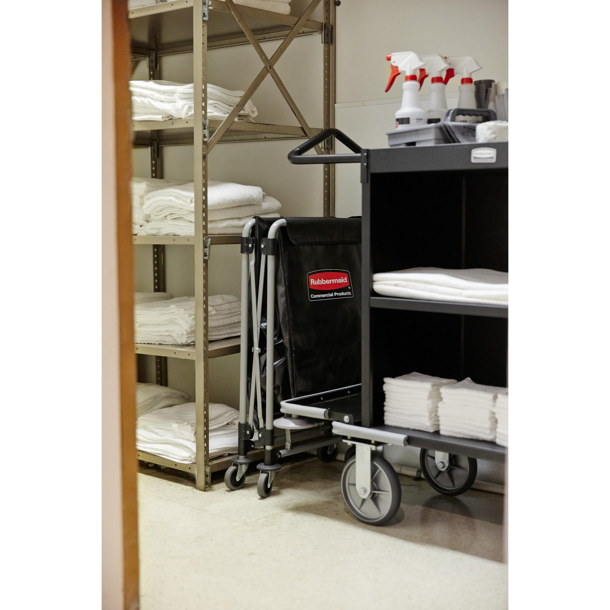 Rubbermaid Commercial Products X-Cart Sack | Vinyltasche für Wäsche & Abfall, mit Taschen‑Organiser | 150 l, Schwarz