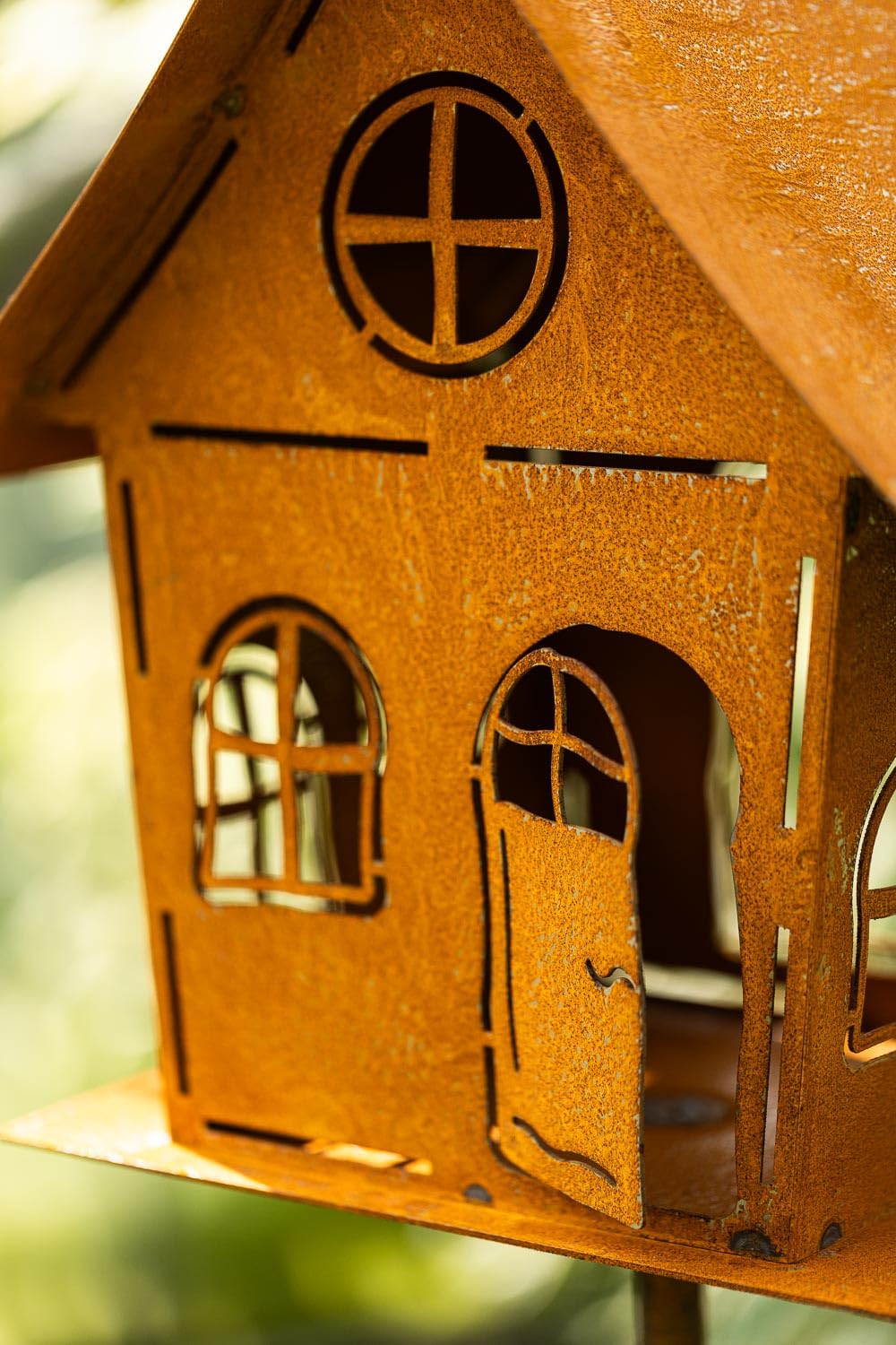Bornhöft Edelrost Garten Deko Windlicht Vogelhaus Hexenhaus Gartendekoration Dekorieren rostige Dekoration Landhaus Kerzenhalter Vogelfutterhaus auf Stab sehr massiv