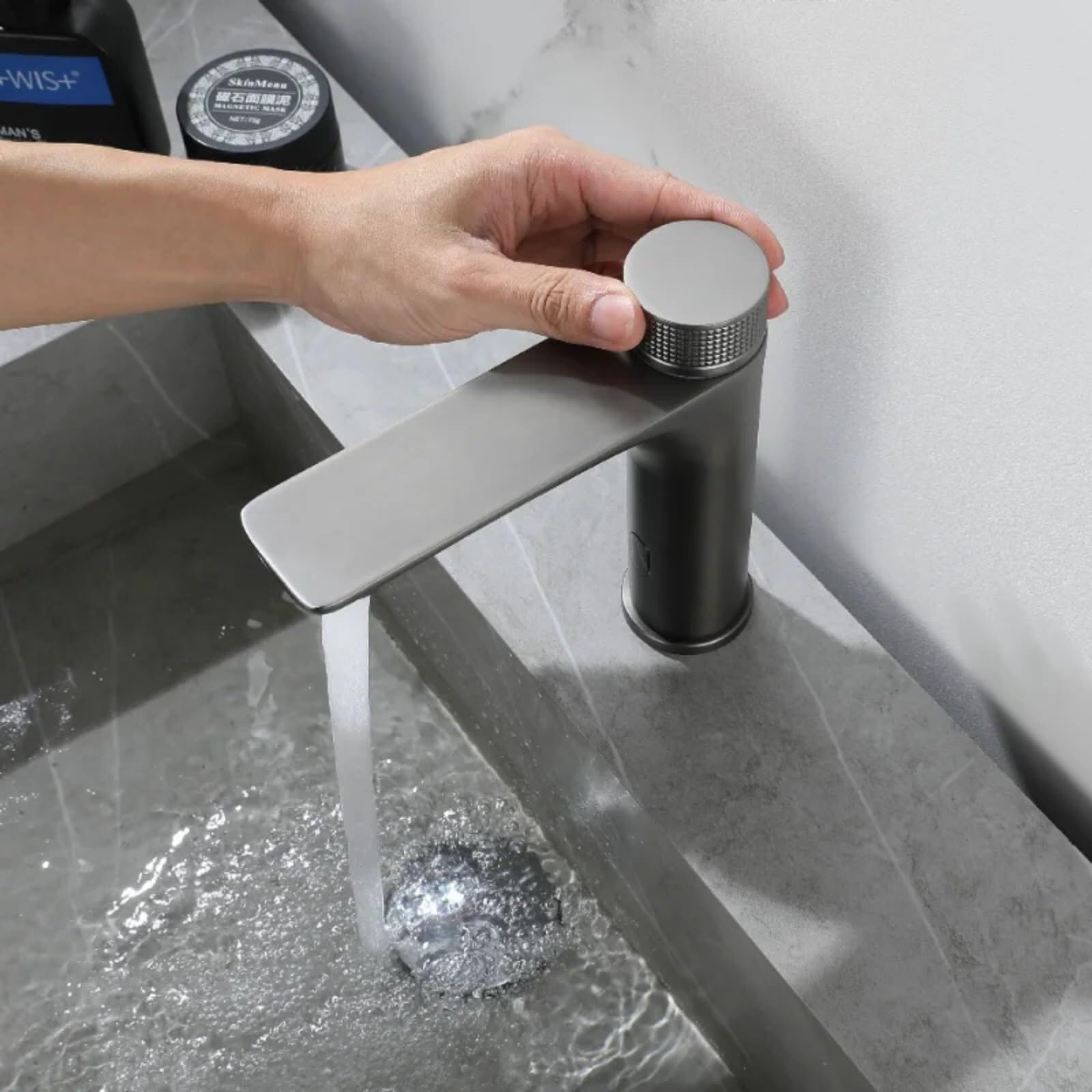 Robinet Automatique de Salle de Bain Noir mélangeur d'évier de Cuisine sans Touche Tap en Or brossé Humain High Tech (Or brossé) LWX