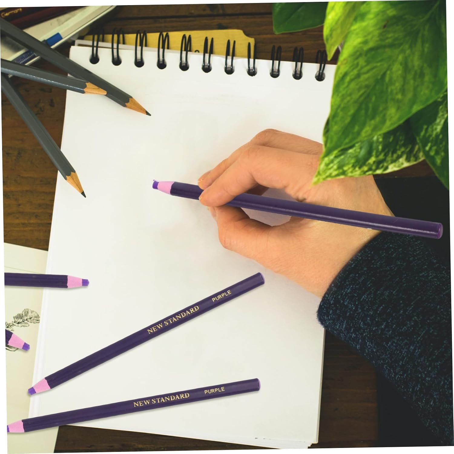12pcs Comfortable to Hold Peel-off Crayons Washable Drawing Pens for Industrial Use