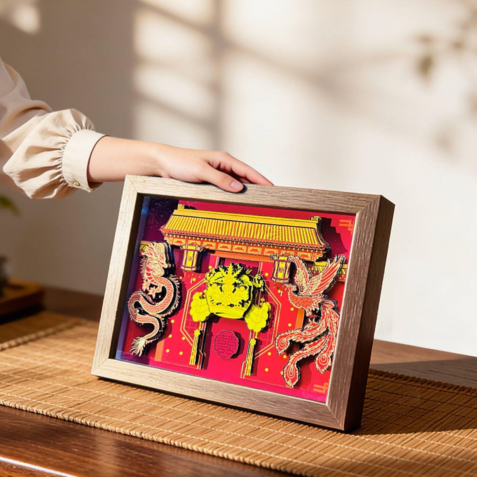 Qianly Traditionelle Papierkunst Papiermotiv Bilderrahmen Objekt Tischschmuck Ornamentschnitt mit Ausdrucksstarkem Tiefeneffekt für Hochzeit Verlobung Feier Geschenk Wohnraum Büro