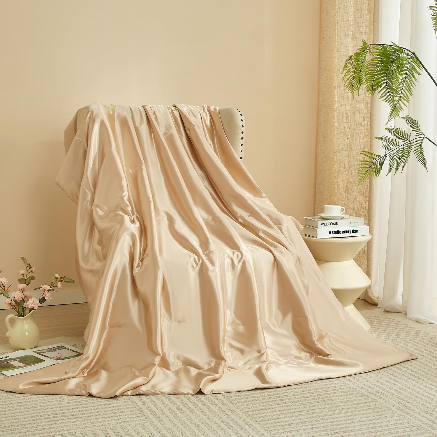 Luowei Komfort Decke 150 x 200 cm Satin Khaki Kühlende Verpackte Sommer Satin Decke Luxus Atmungsaktive Leicht zu tragen für Schlafsofa Haustier und Outdoor-Reisen