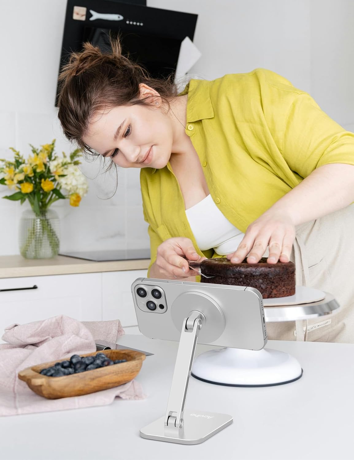 Magnetic Phone Stand for MagSafe Adjustable - Aluminum Portable Phone Holder for Desk with 360° Rotating Head Compatible with iPhone 16/15/14/13/12 Pro Max and Magnetic Phone Case, Silver - Image 6