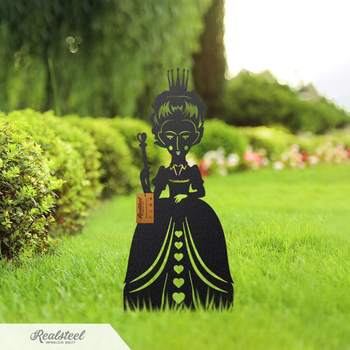 Amazon.com : Alice in Wonderland Garden Stakes – Set 2: Queen of