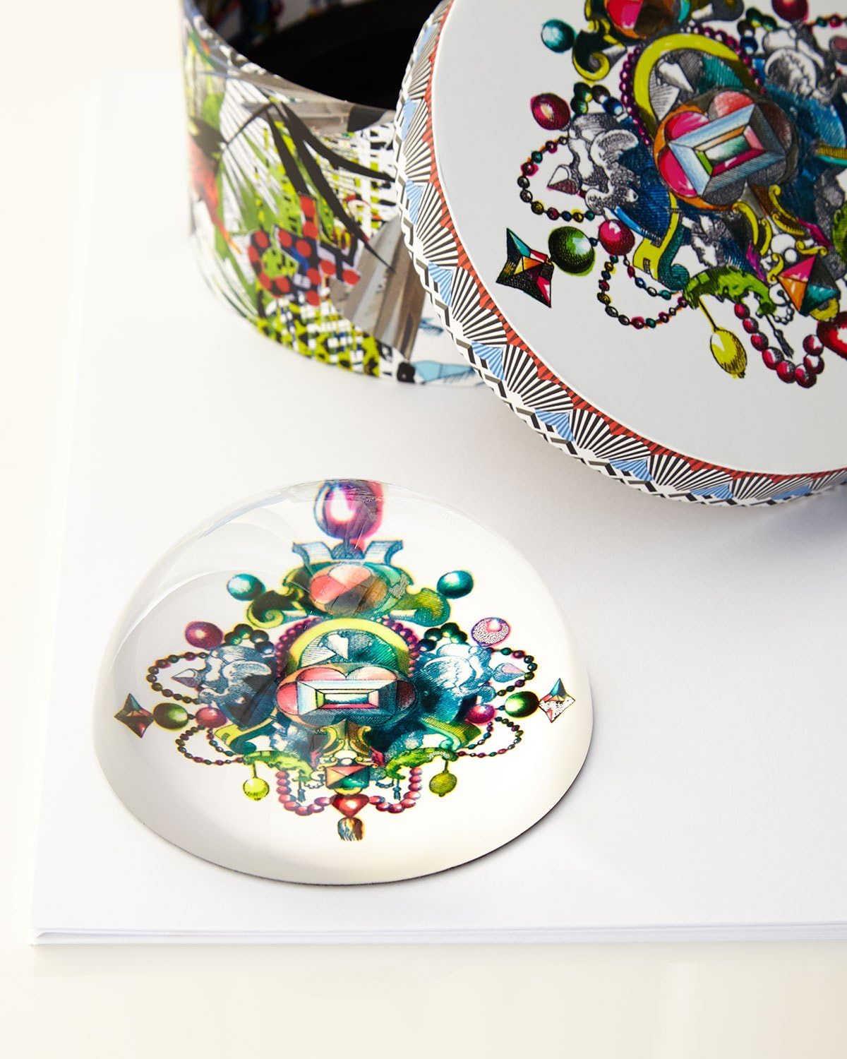Christian Lacroix Paperweight, Bijoux (01171)