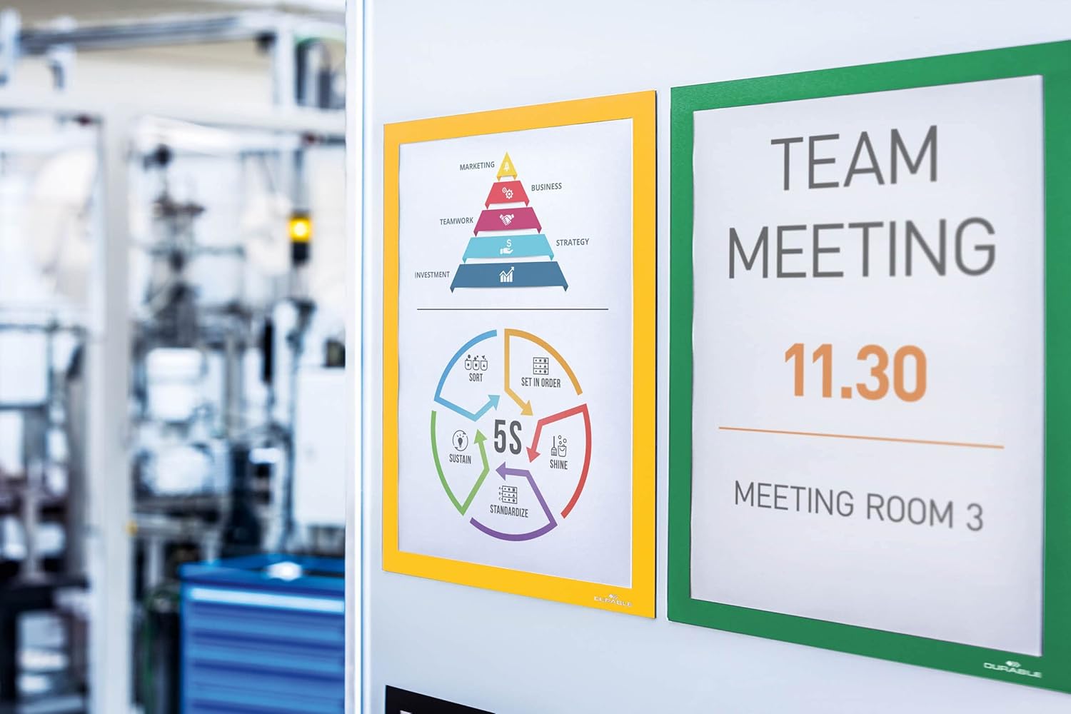 Durable DURAFRAMEMagnetic Frame | A4 Green | Pack of 5 | Document Frame for Professional Internal Signage | Magnetic Attachment