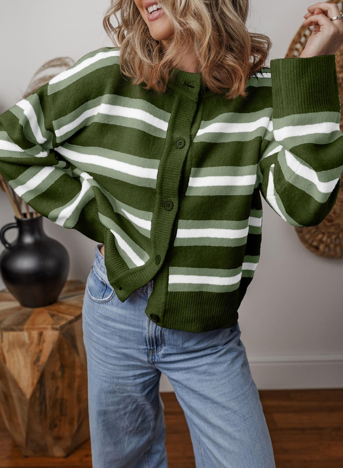 Cardigan da Donna in Maglia Grossa a Righe ritagliate, Maglioni, Magliette alla Moda, Maniche Lunghe, Leggere, Aperte, con Bottoni sul Davanti