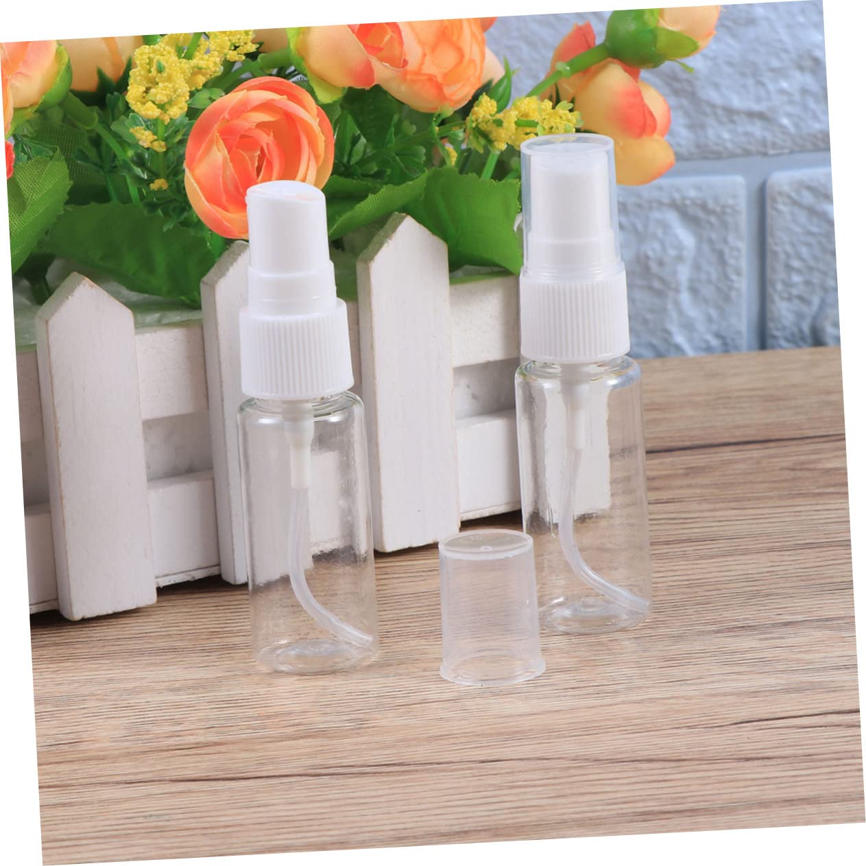 FRCOLOR 20ml Bottiglie Spray Trasparenti Vuote 100 Pezzi, Flaconi Profumo da Viaggio in Plastico Riutilizzabili e Risparmio di Spazio per Cosmetici e Prodotti per L'igiene