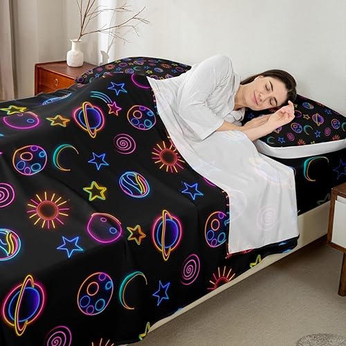 Miniatura 4 de Erosebridal Juego de sábanas de tamaño individual con diseño de galaxia brillante, diseño de estrellas y luces de neón, planetas fluorescentes