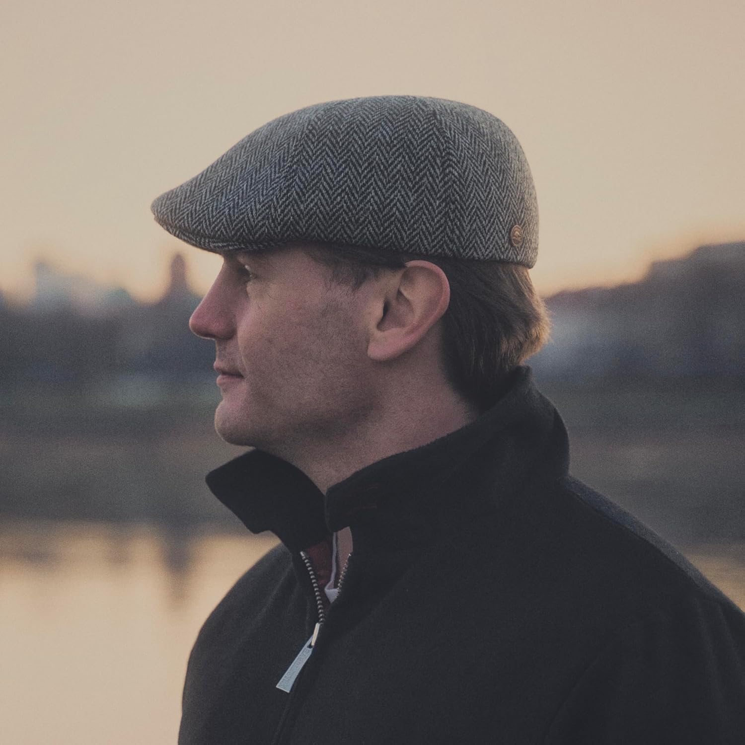 Sterkowski Rusty | Harris Tweed Flat Cap for Men and Women | Classic 6 Panel Warm Breathable Duckbill - Image 6