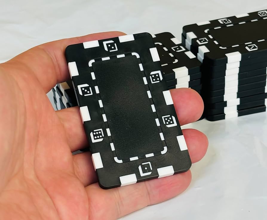 Amazon | 四角カジノチップ数字無し [ばら売り20枚単位] ポーカー