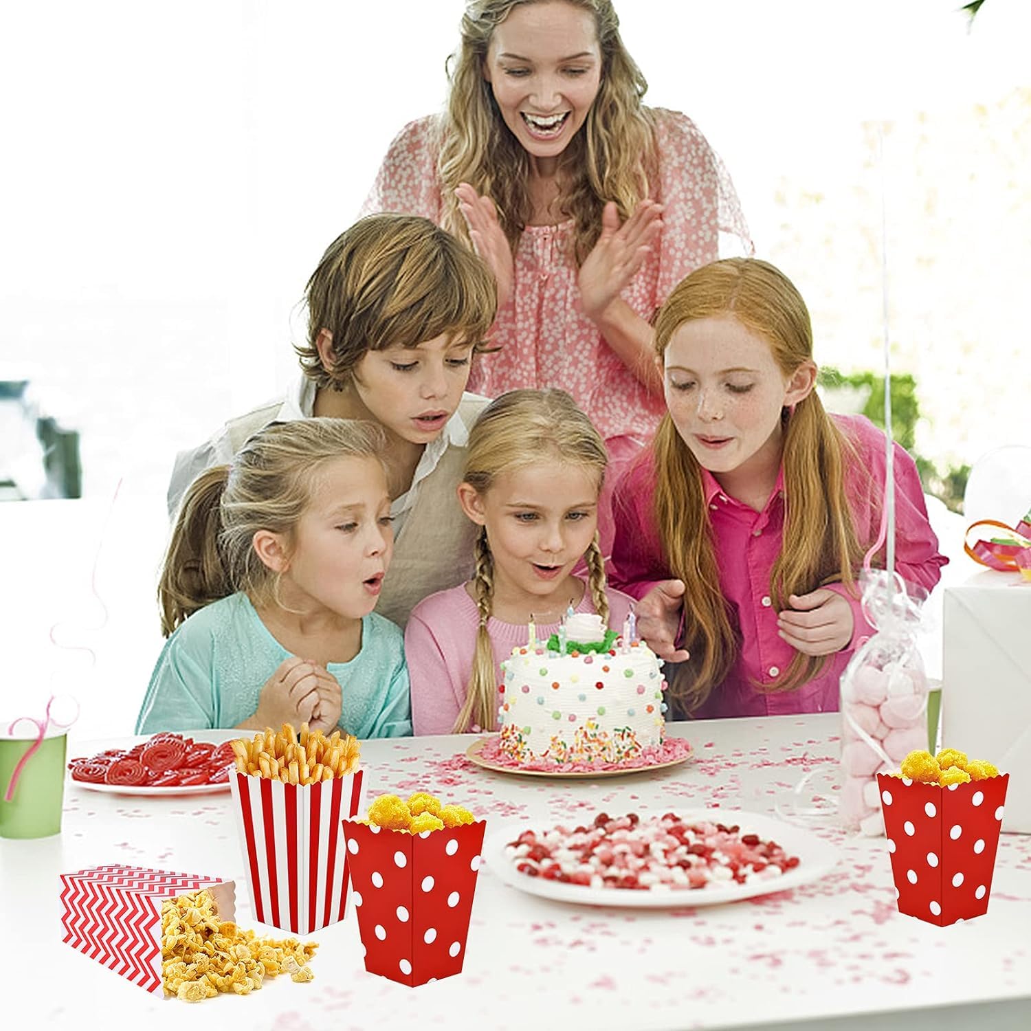 Nivofu, 15 Pièces Boîtes à PopCorn en Papier, Trois Modèles Pot PopCorn Rouges et Blancs,7X5X11.5cm Sachet PopCorn, Contenant PopCorn pour Parti,Soirées Cinéma(Rayures|Pois|Fils)