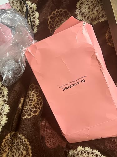 Amazon.co.jp: YG PLUS [ フォトカード付き ] BLACKPINK - OFFICIAL