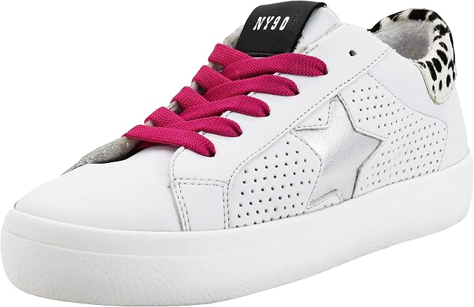 Steve Madden - Riesling - Scarpe A Punta Con Tacco E Cinturino Posteriore Rosse Con Fibbie